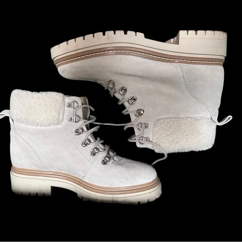 Fabianelli Women’s Alabaster White Lace-up Snow Hiking boots. EUC